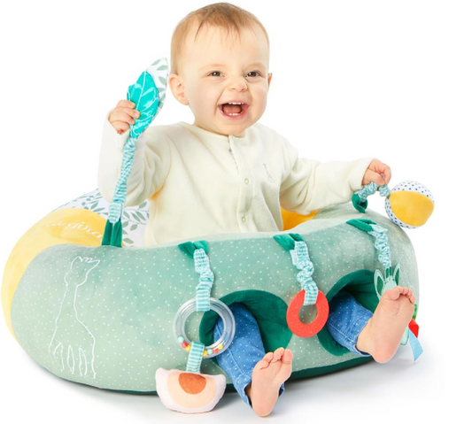 SOPHIE LA GIRAFFE baby seat with toys