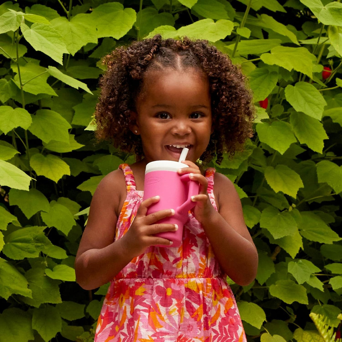 INFANTINO My 1st Tumbler silikonový netekoucí hrnek s pítkem 266 ml 6 m+