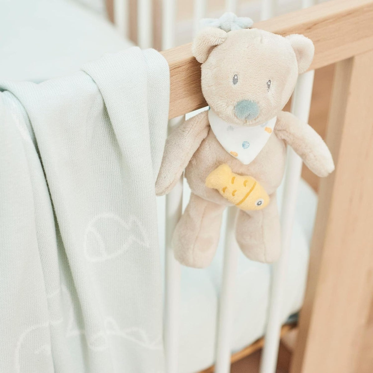 NATTOU Urso Julia peluche de aconchego com caixa de música La-Le-Lu 23 cm