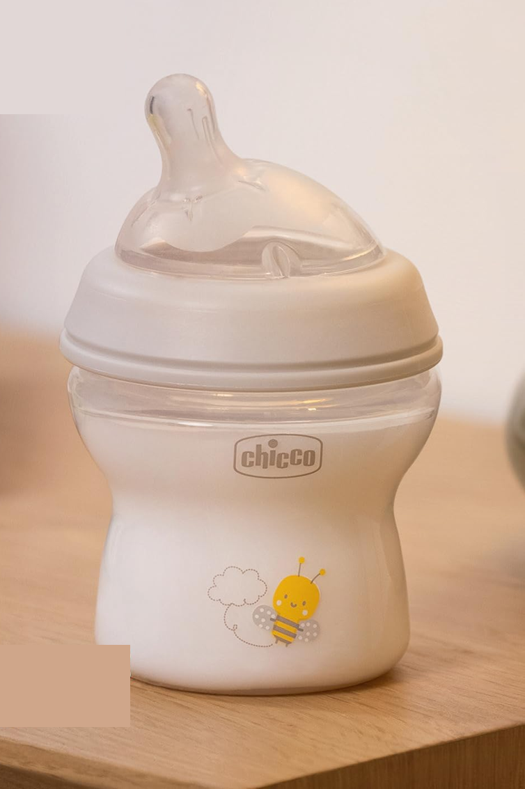 CHICCO NaturalFeeling biberon 150 ml 0+ debit lent