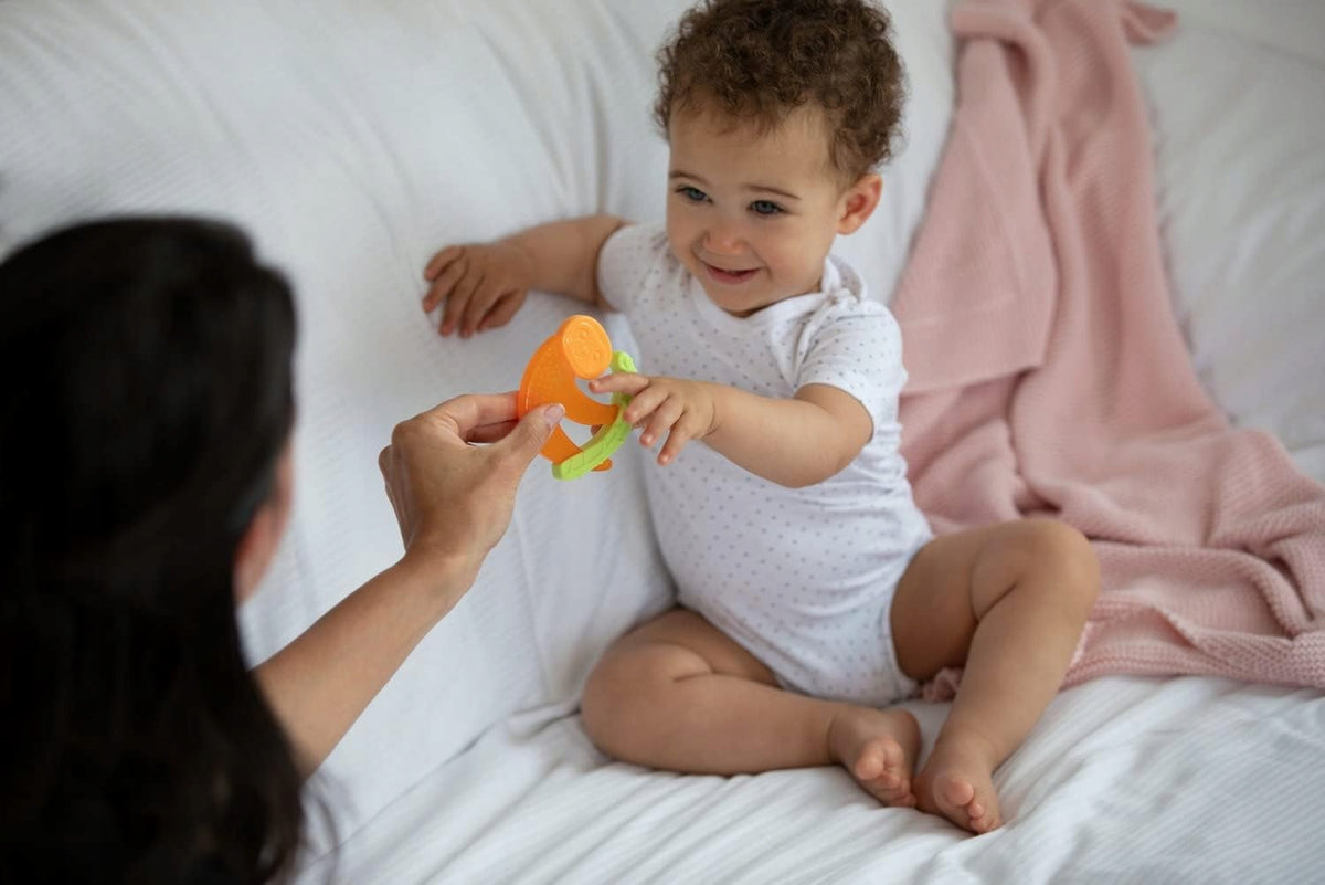 CHICCO Fresh gryzak chłodzący i masujący 4 m+ LENIWIEC