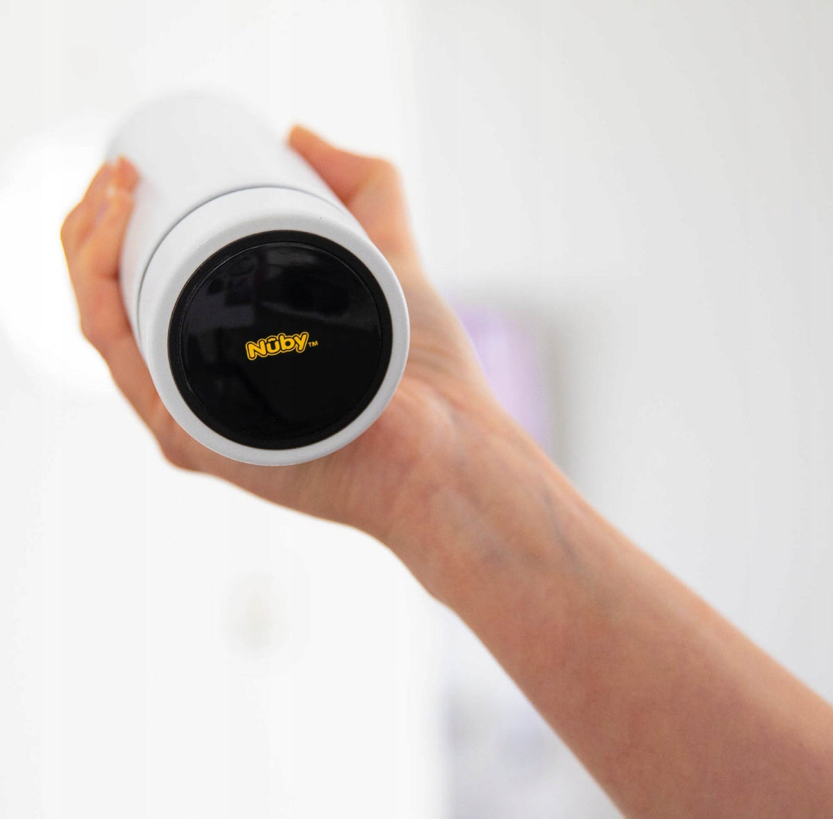 NUBY RapidCool koelthermos voor het bereiden van melk 240 ml LED