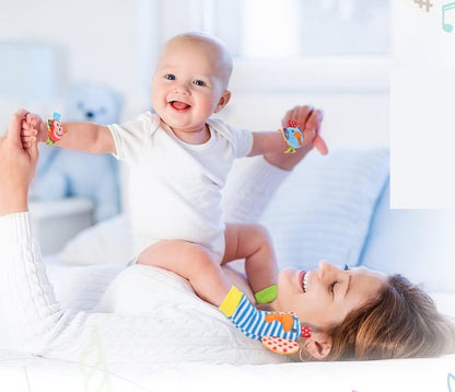RXYYOS armbånd og sokker med rasle x 4