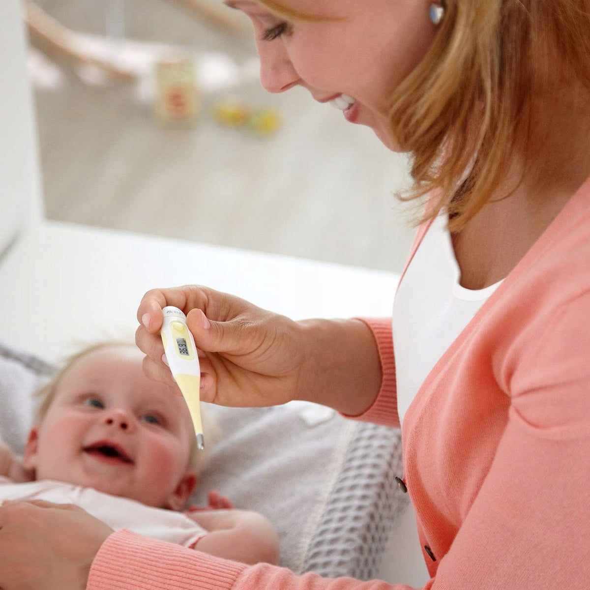 PHILIPS AVENT zestaw do pielęgnacji dziecka + etui z termometrem, szczotką i nożyczkami dla niemowląt