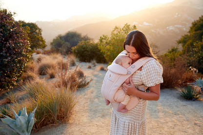 ERGOBABY OMNI BREEZE ergonomikus babahordozó