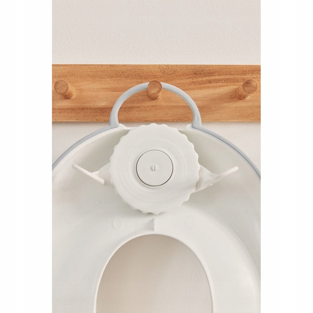 BABYBJORN adjustable toilet seat with a 12 x 18.5 cm opening