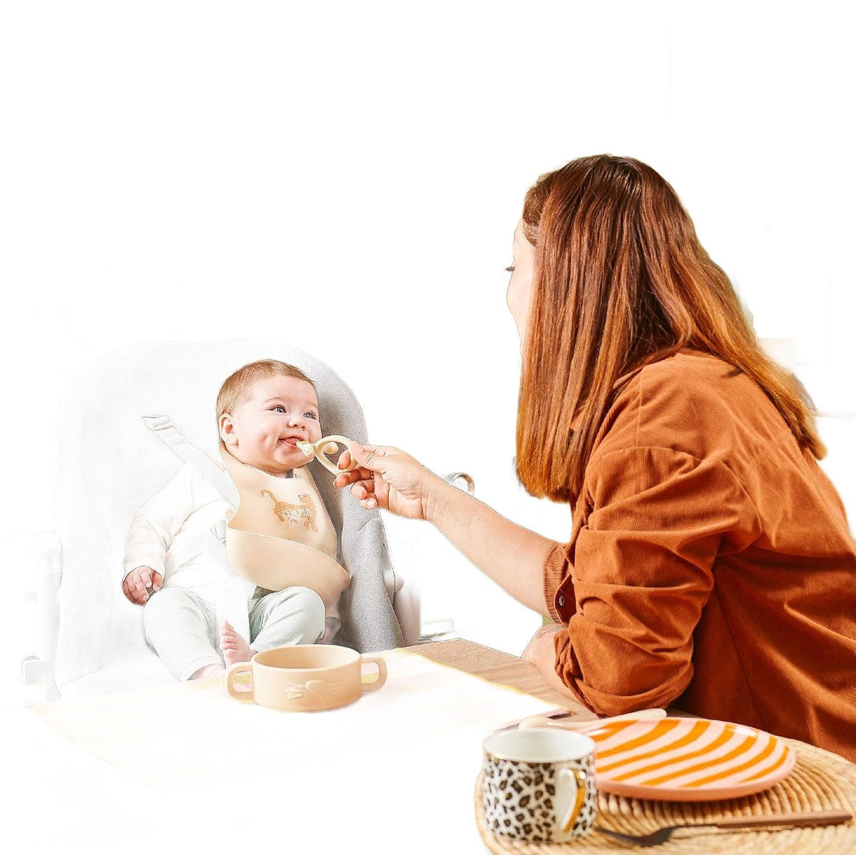 BABYMOOV linguriță și jucărie de dentiție 2 în 1 de la 4 luni