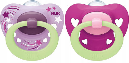 NUK Signaturesoother x2, storage boxAge 6-18 monthscolour pink, glow in the darksiliconeBPA and BPS freeNew