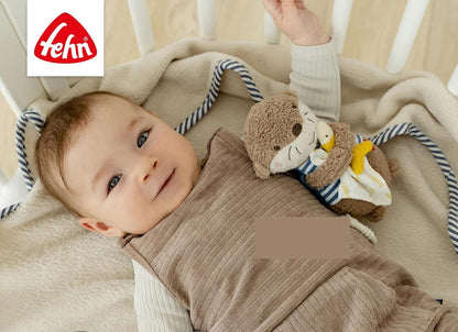 FEHN plush musical mobile OTTER 17 cm Brahms' lullaby
