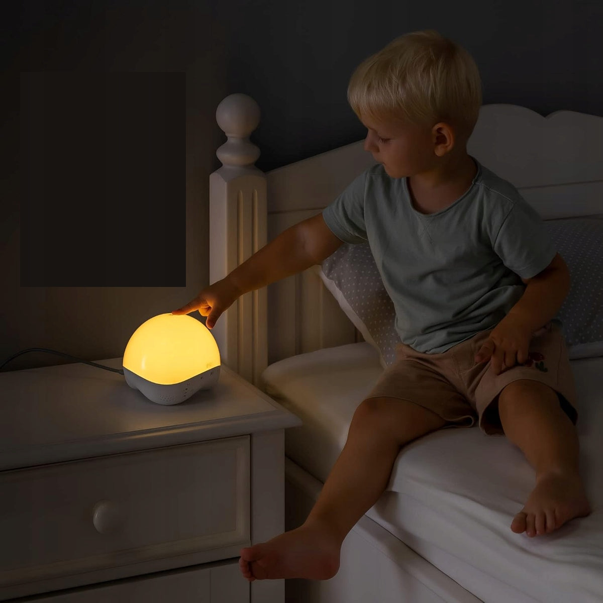 REER inteligentna lampka nocna z dźwiekami + aplikacja Smart Life