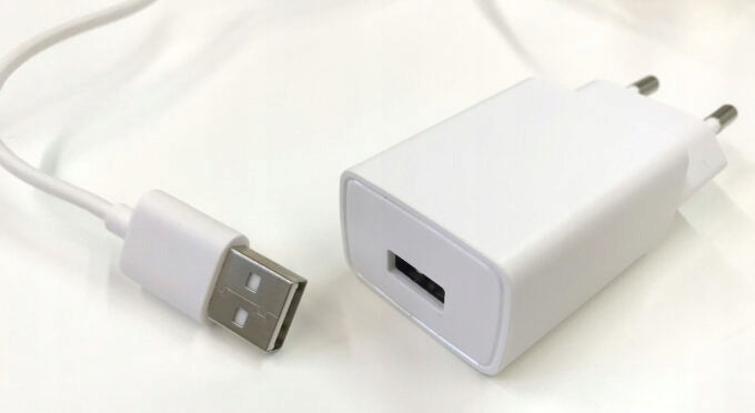 MEDELA power adapter and cable for the SWING MAXI breast pump