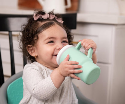 INFANTINO My 1st Tumbler silikonowy kubek niekapek z ustnikiem 266 ml 6 m+