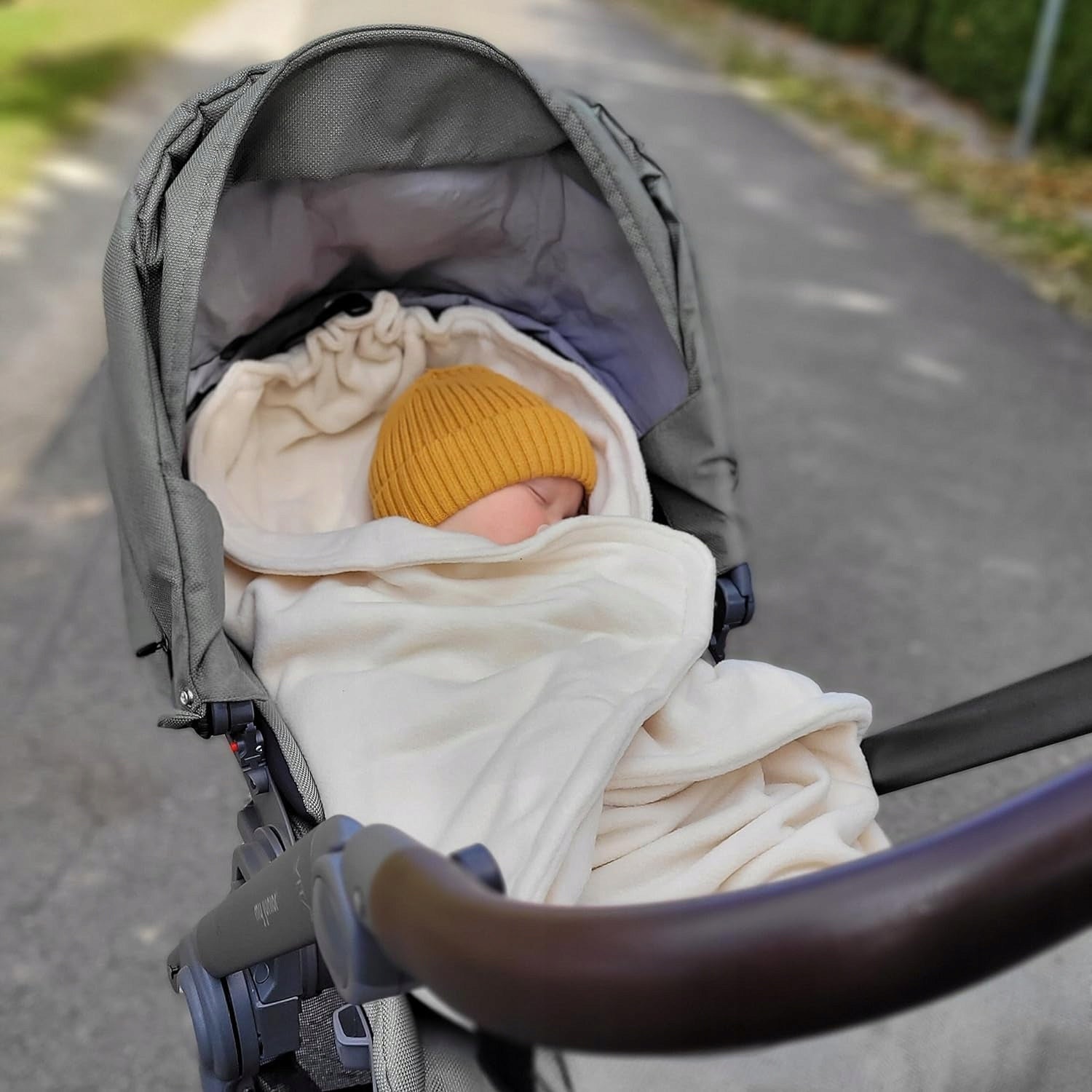 HOPPEDIZ otulacz kocyk do fotelika 3 i 5 punktowe pasy POLAROWY