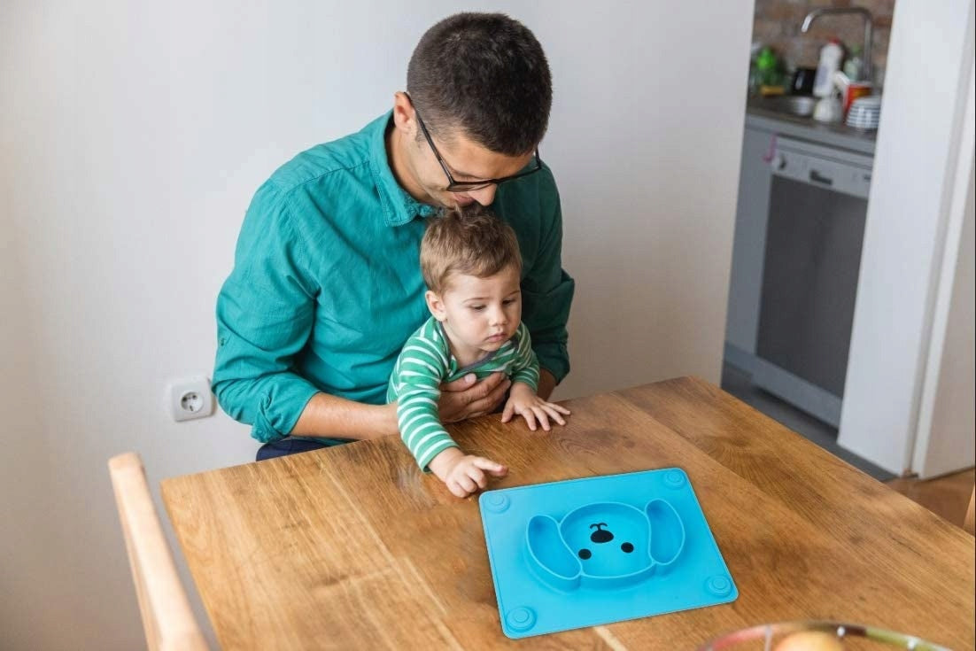 integrated silicone mat with platecolour blue with doggy motifMaterial siliconeVolume: 65 ml, 65 ml and 210