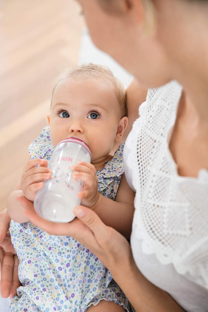NUK First Choice+ üveg cumisüveg 240 ml 0–6 hónap cumi M hőmérsékletjelző
