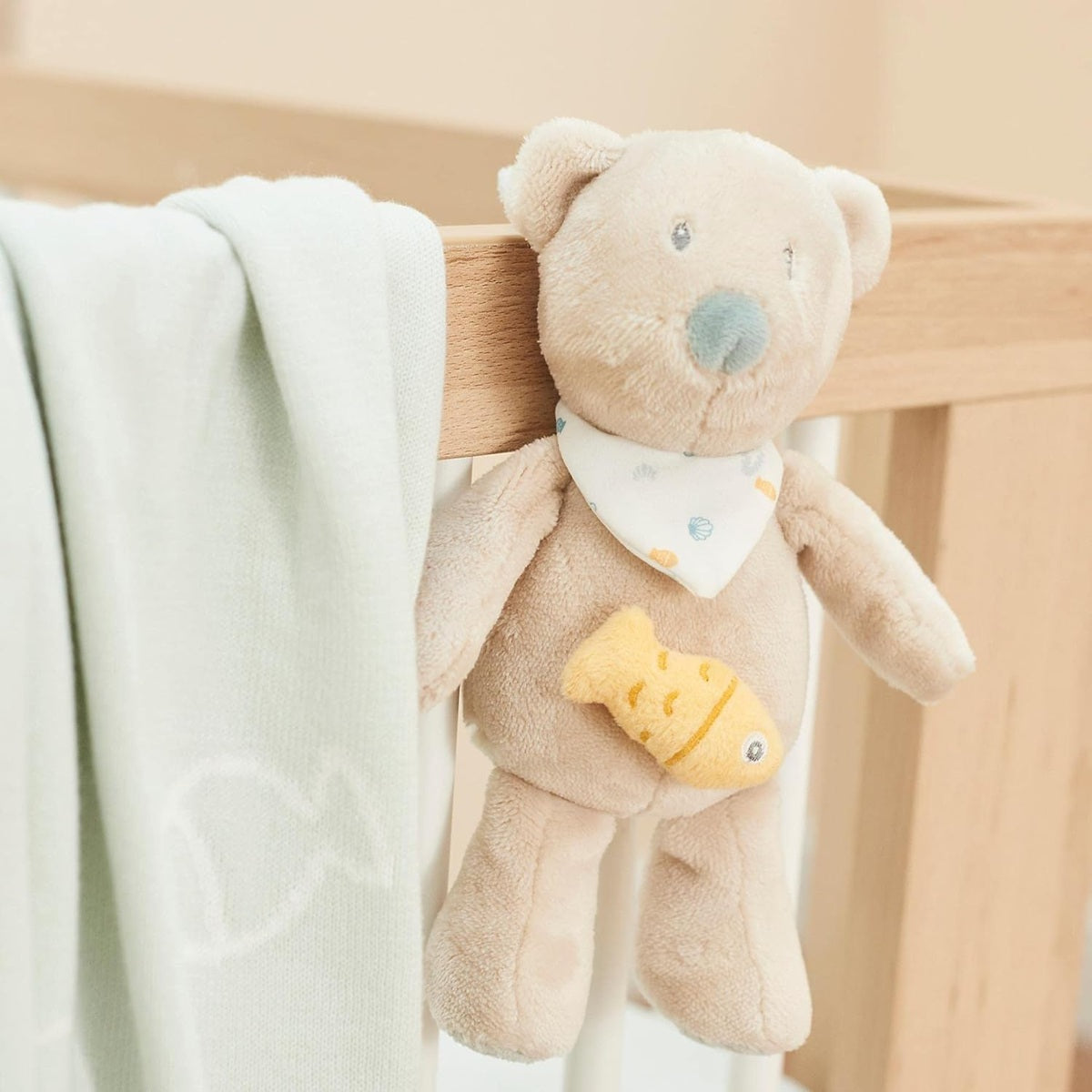 NATTOU Urso Julia peluche de aconchego com caixa de música La-Le-Lu 23 cm