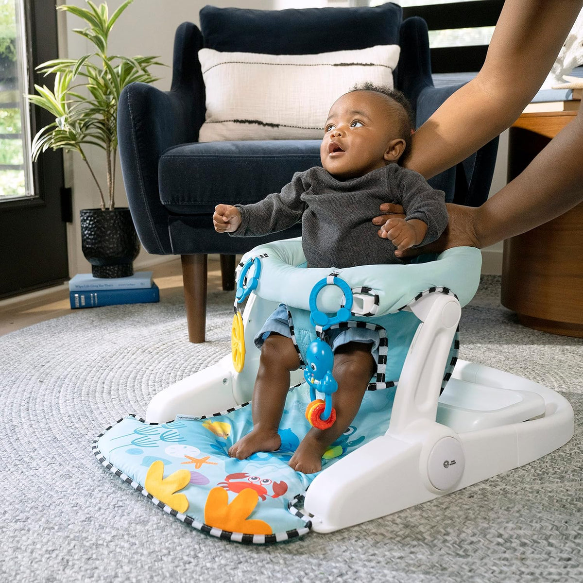 Baby Einstein Sea of Support scaun 2în1 cu măsuță detașabilă 4 luni+