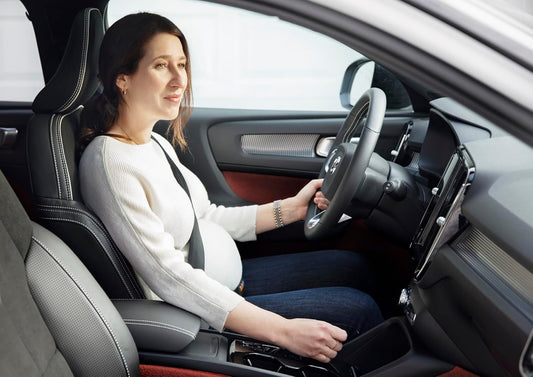BESAFE iZi FIX adaptor pentru centurile de siguranță auto pentru femei însărcinate