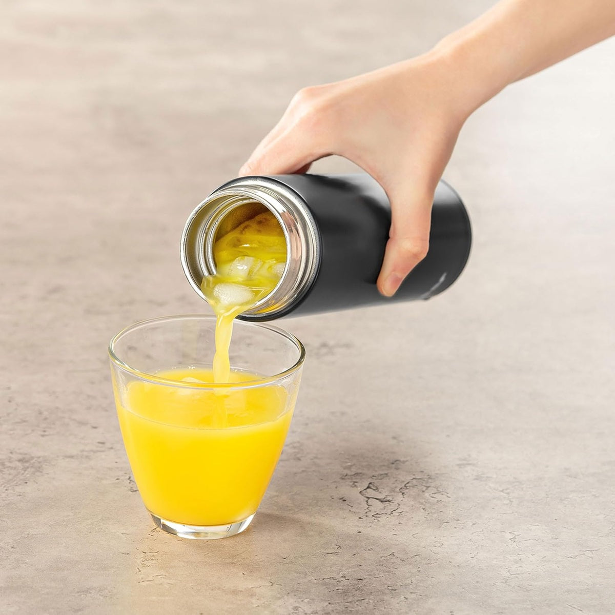 REER ColourDesign termos na napoje ze stali nierdzewnej 450 ml