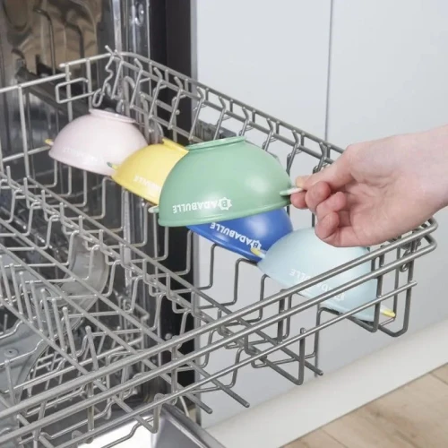 BADABULLE zestaw miseczek z przyssawką i pokrywkami x5 + łyżeczki x3 "N