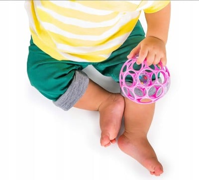 BRIGHT STARTS Oball Rattle silikonowy chwytak gryzak z grzechotką 10 cm "N
