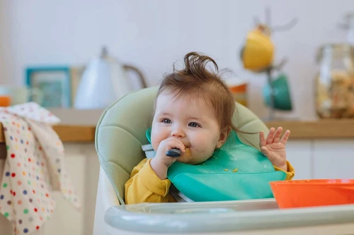 TOMMEE TIPPEE zestaw łyżeczek x5 6msc+