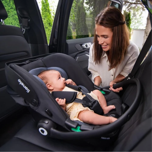 LIONELO ASTRID i-Size fotelik samochodowy 0-13kg ISOFIX rwf