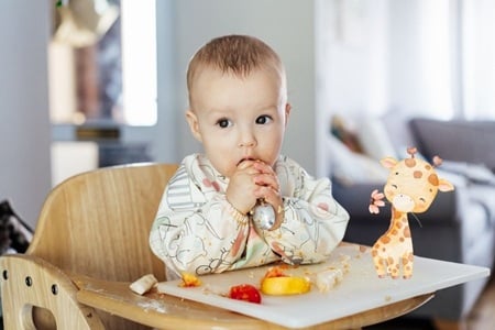 karmienie niemowląt